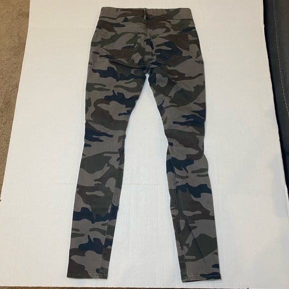 True Religion Camo Distressed Stretch Skinny Pants - Picture 8 of 10